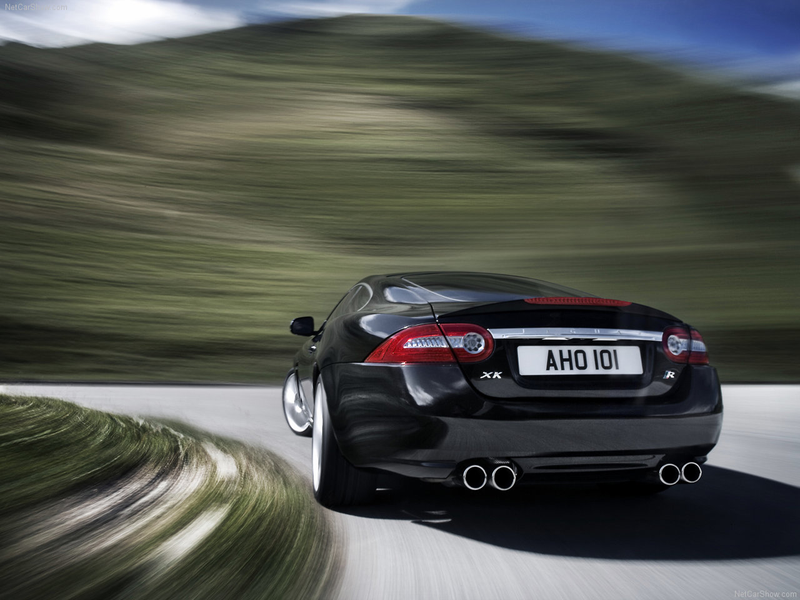 Illustration for article titled 2010 Jaguar XKR: 510 HP Pussycat Kills Even Faster
